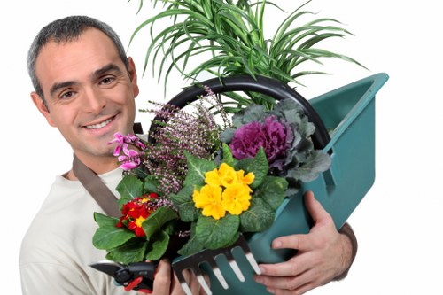 Free quote policy for garden clearance in Hook